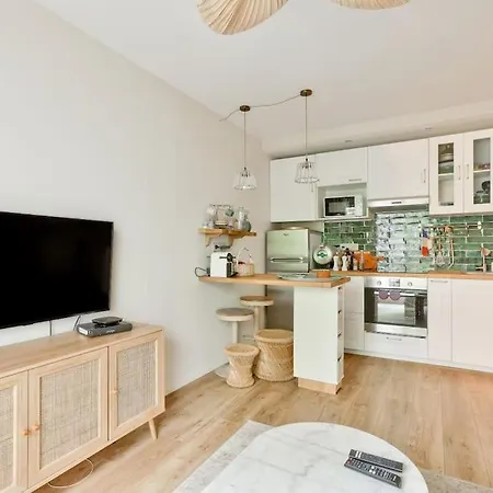 Splendide Avec Balcon Pres Du Marais باريس