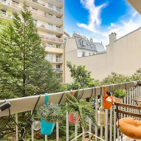 Splendide Avec Balcon Pres Du Marais